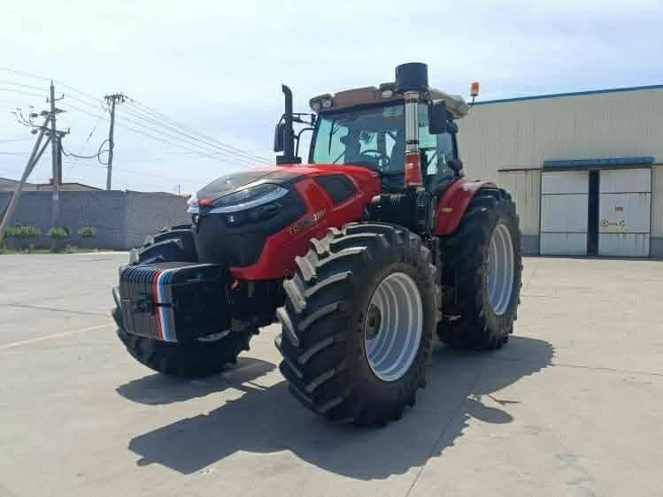 Black Tractor VIP Series front angle